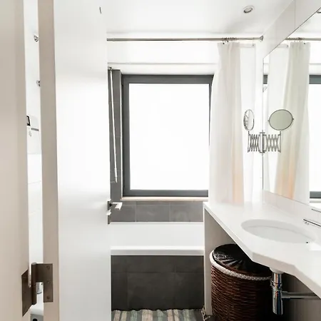 Central Premium W/parking Apartment